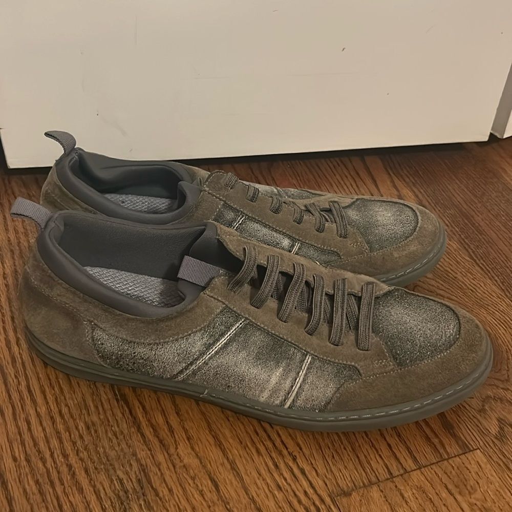 johnnie-O Mens Authentic Sneaker Fashion Sneaker Size 11.5